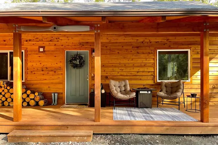 10 Cool Cabins You Can Rent in Alaska - Modern Cabin Living