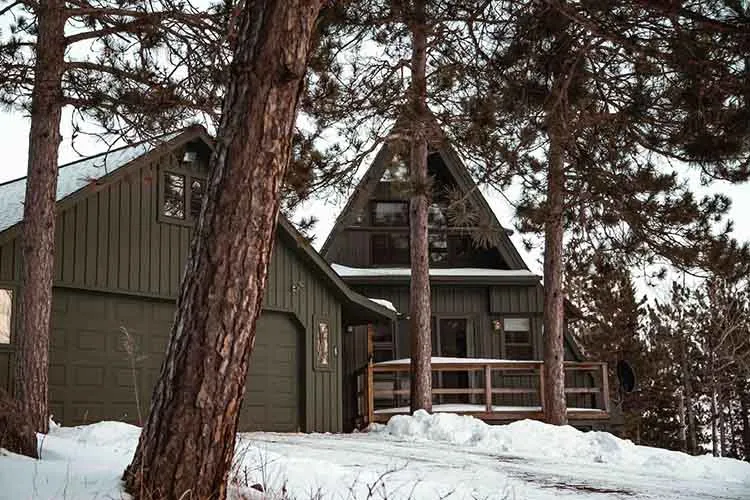 WILD PINES CABIN: A-FRAME WITH LAKE SUPERIOR VIEWS